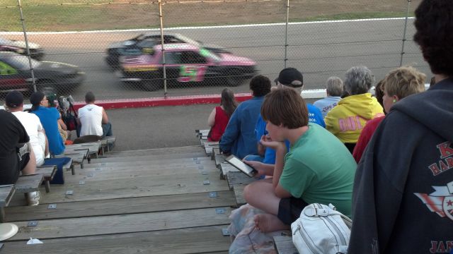 Их ничто не волнует BroDude.ru brodude.ru, 24.07.2013, C3oExxBW1knQ3NFg3KQbNpLBEFBQHnkv