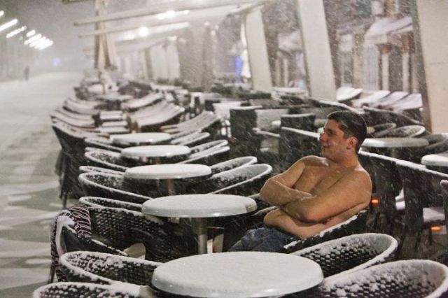 Их ничто не волнует BroDude.ru brodude.ru, 24.07.2013, zqbi4lcXispkbaRrJa65qLAsGB0tR4mQ