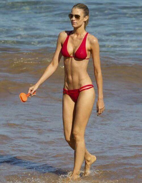 Сезон бикини все еще продолжается BroDude.ru brodude.ru, 2.08.2013, K007vTdUAkElPdV9Y630UkRSeui9ukRe