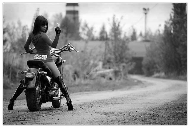 Девушки на мотоциклах BroDude.ru brodude.ru 1.11.2013 OUiNmfzpcGMfk